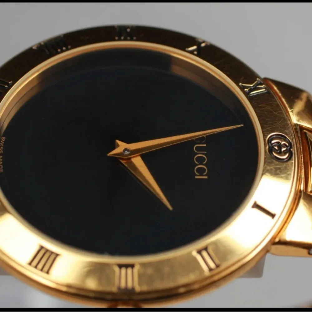 GUCCI Collector’s Watch Italian Luxury